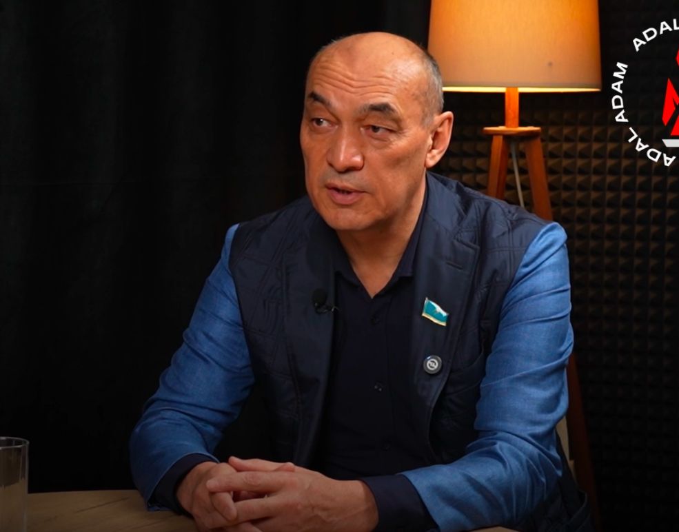 «Қазақстанда кедей адам жоқ»: Депутат әлеуметтік жағдай туралы пікір білдірді