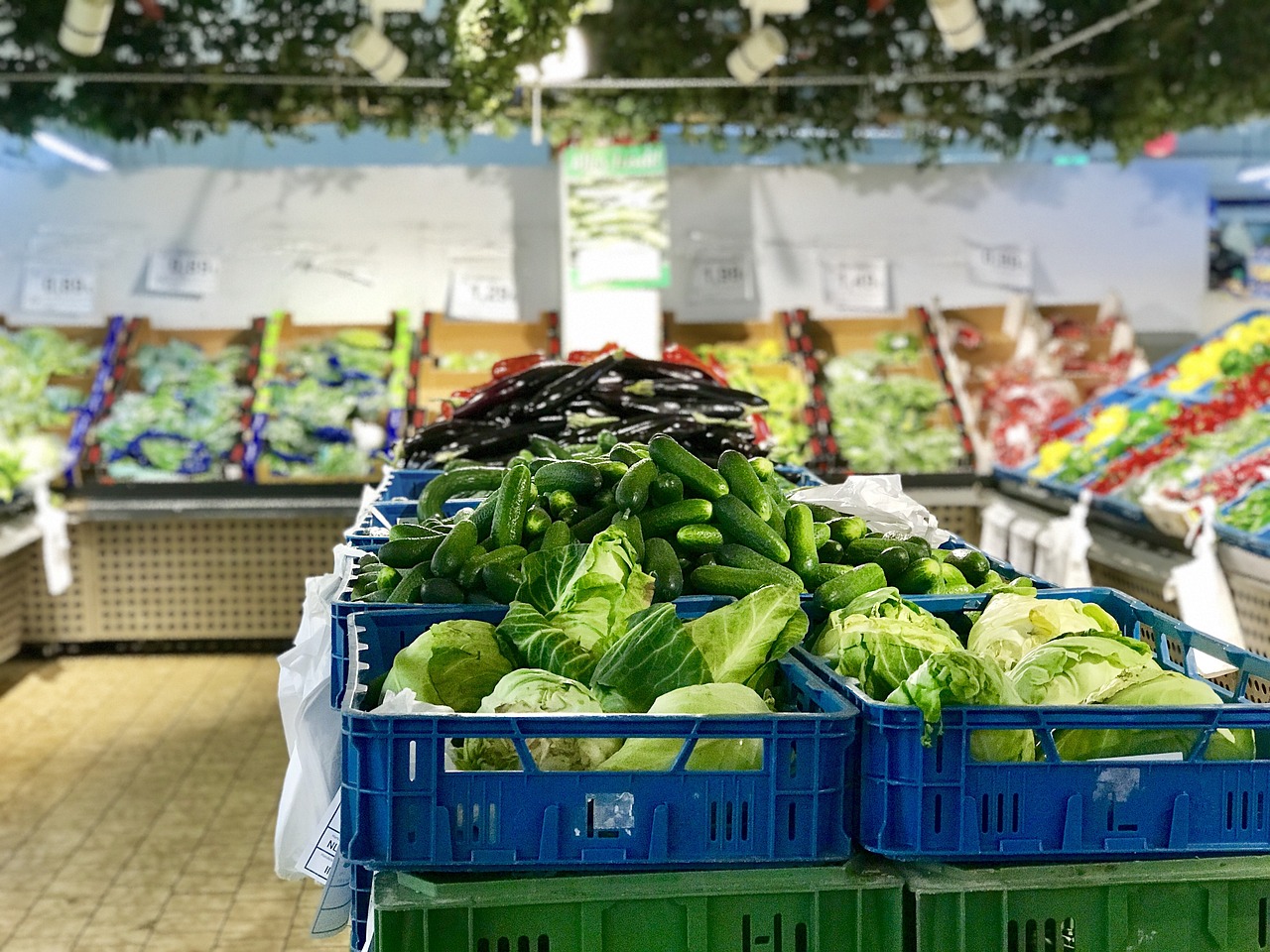 Ценовой беспредел: в Казахстане штрафуют за завышение цен на продукты