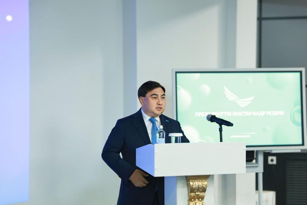 С 1 июня стартует отбор в Президентский молодежный кадровый резерв