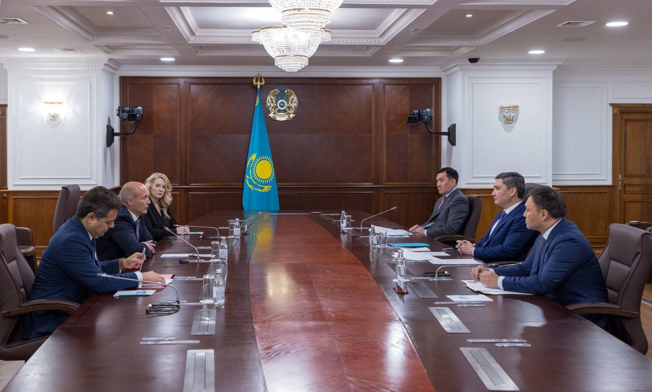 Бектенов обсудил с Shell ускорение ключевых проектов на Кашагане и Карачаганаке