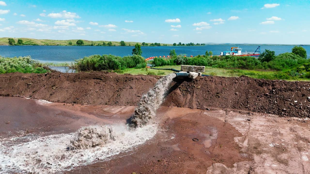 Началась первая за 55 лет масштабная очистка Астанинского водохранилища