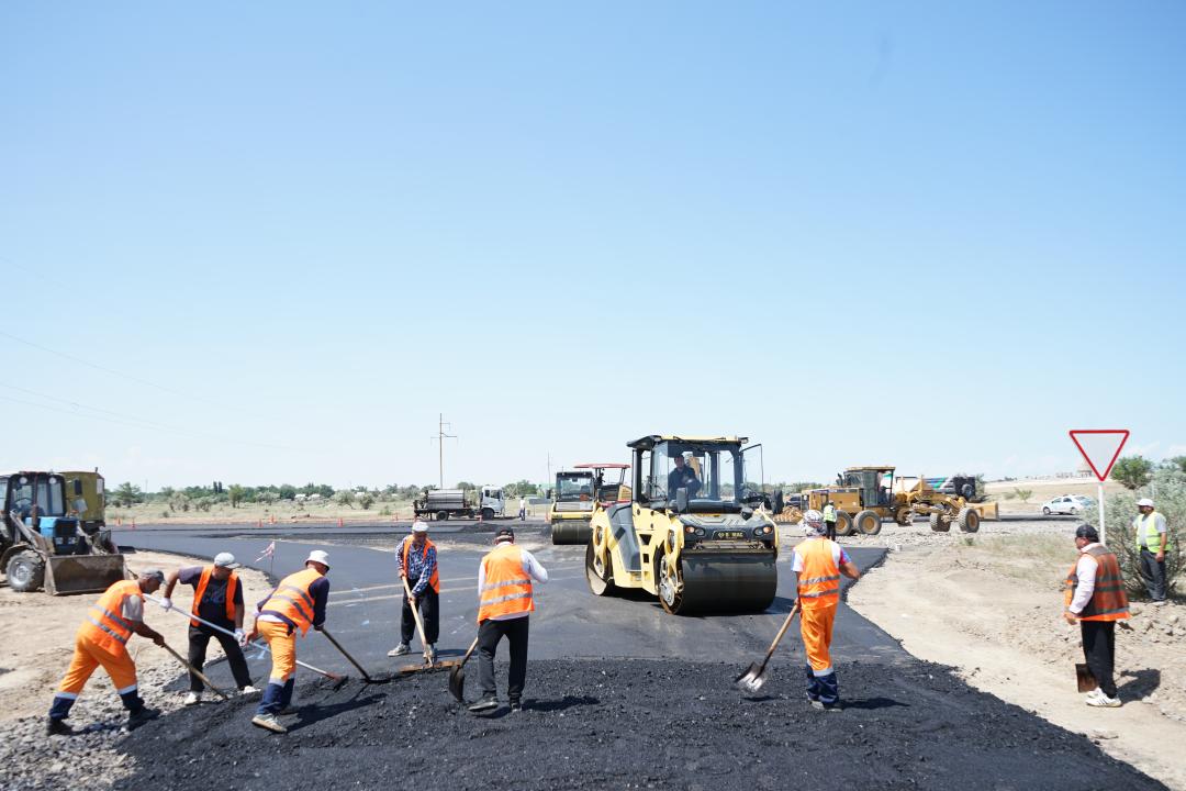 Автодорогу к озеру Балхаш частично открыли для казахстанцев