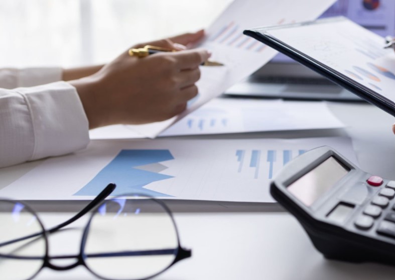 Инфляция давит, кредиты растут: Нацбанк удержал ставку на 16,5%