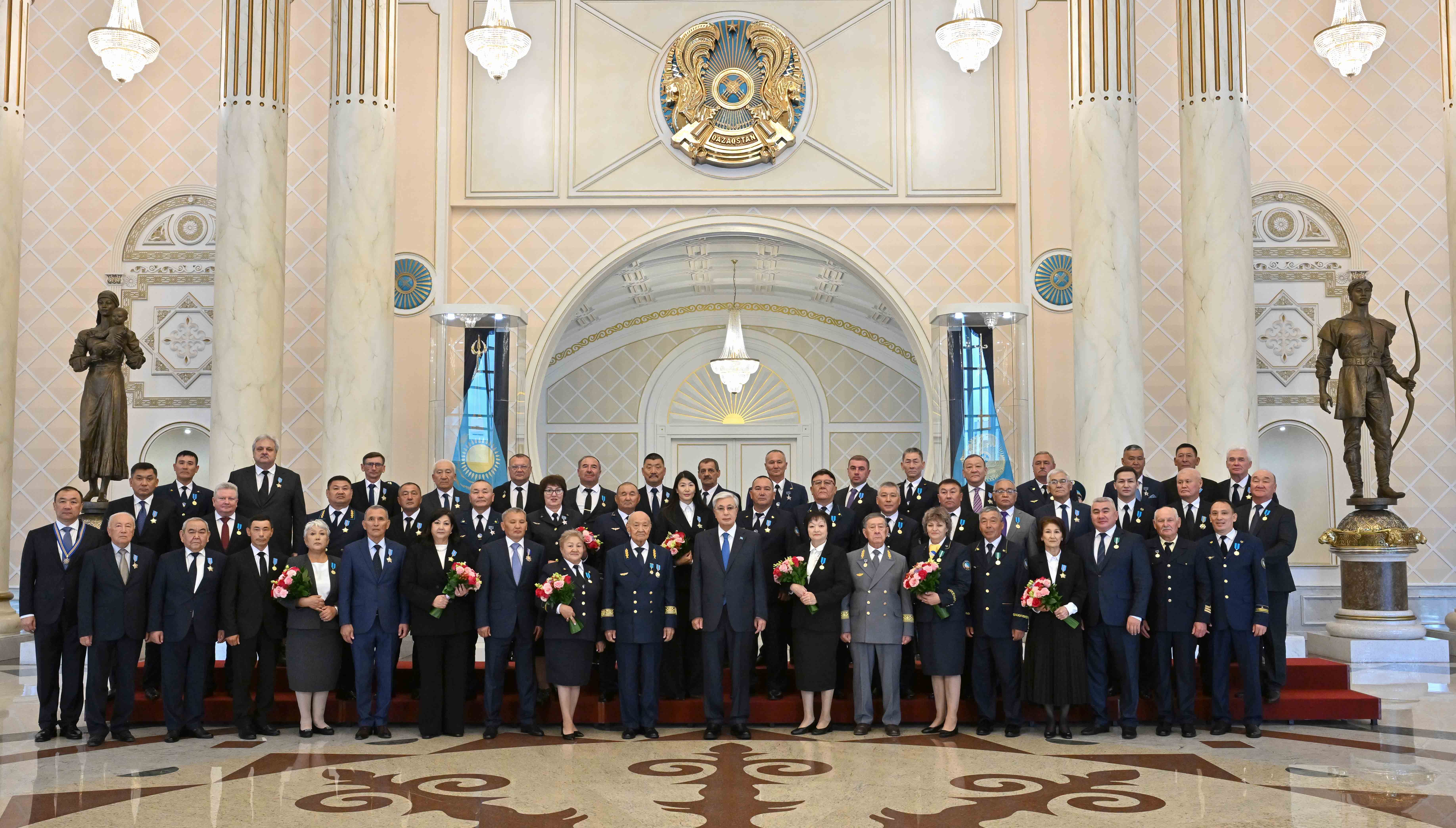 Бұқтырма су қоймасына көпір салған компания басшысы II дәрежелі «Барыс» орденімен марапатталды