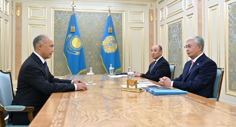 Токаев поручил усилить защиту прав предпринимателей и снять лишние барьеры