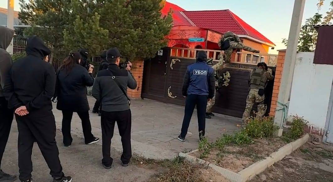 Полицейские пресекли канал незаконной миграции в Астане