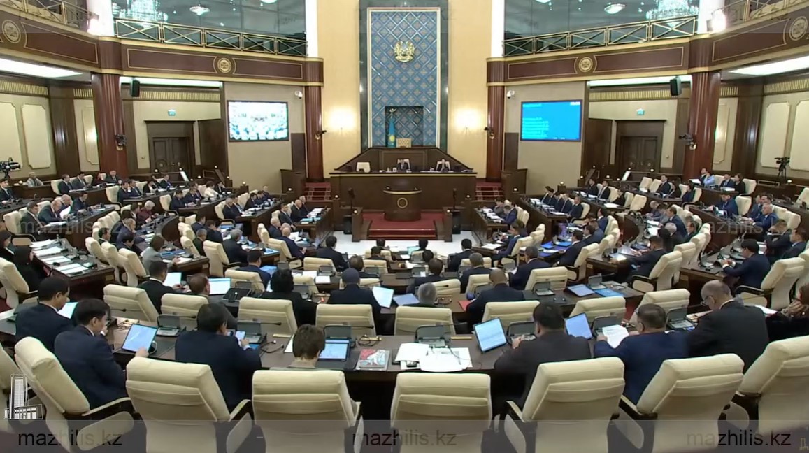 Мажилис утвердил бюджет на 2026-2028 годы: дополнительно 30 млрд на региональное развитие