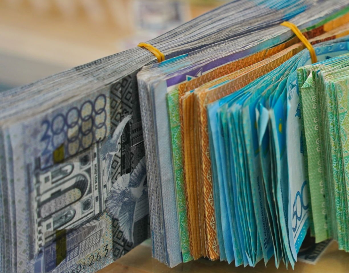 Миллиарды утильсбора и дорожных платежей проходят мимо бюджета — сенатор