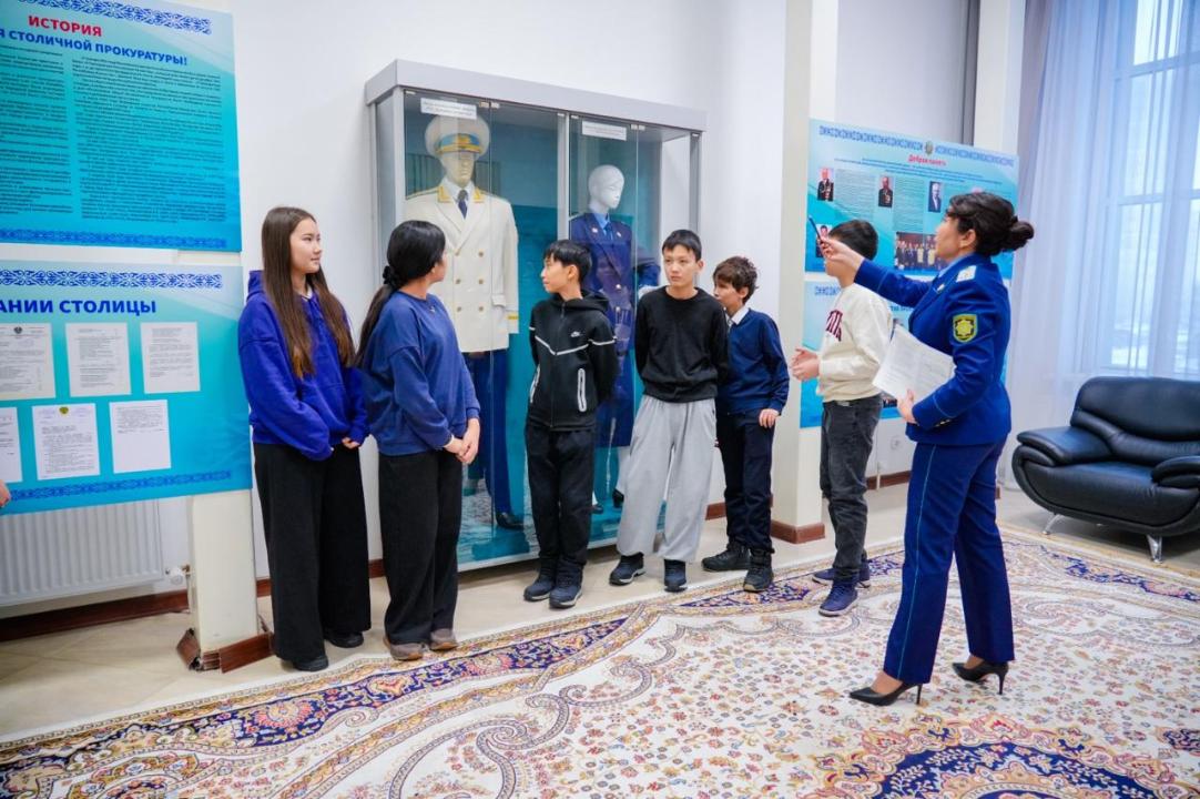 Столичная прокуратура провела день открытых дверей для школьников в рамках нарратива «Закон и порядок»