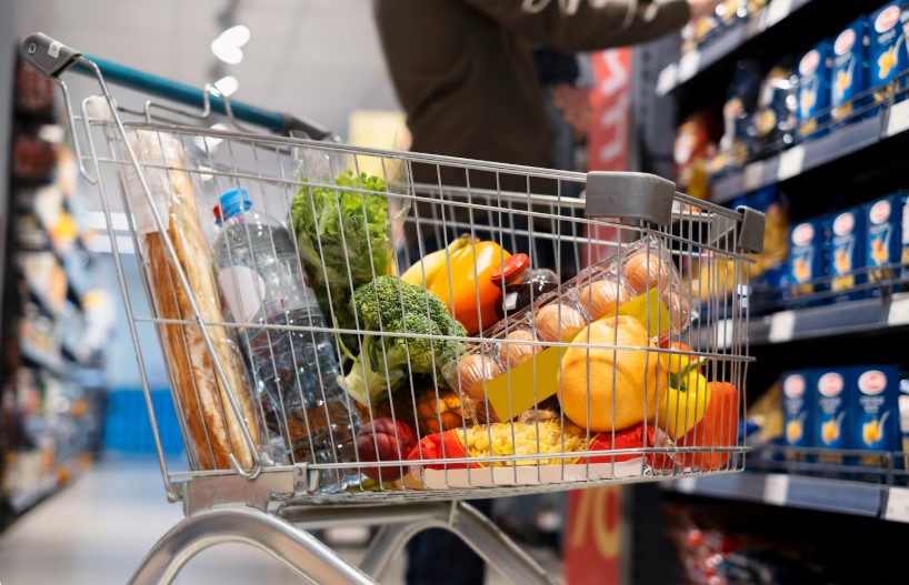 Казахстанцы назвали продукты и услуги с самым заметным ростом цен в ноябре