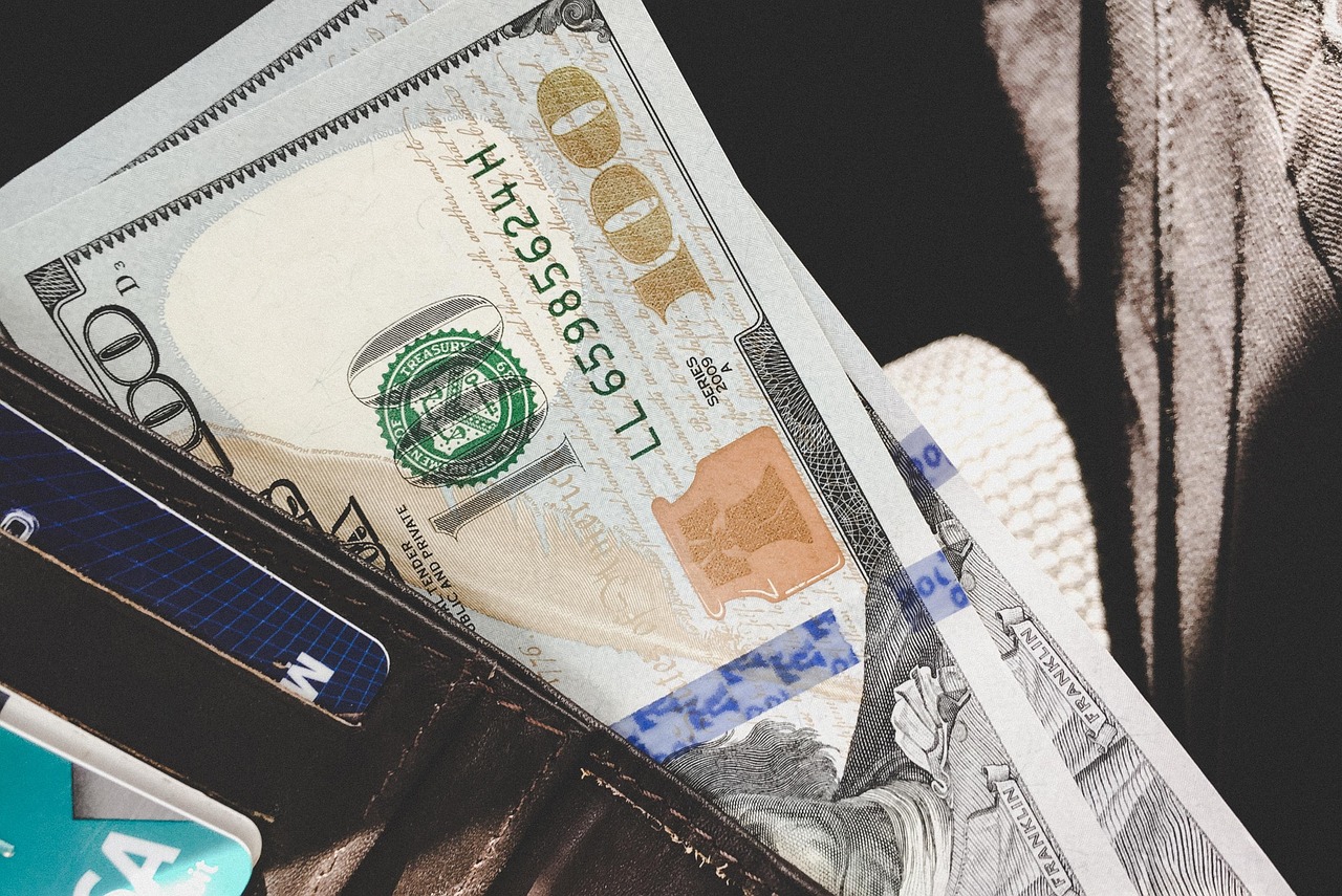 Нацбанк продал 7,8 млрд долларов из Нацфонда