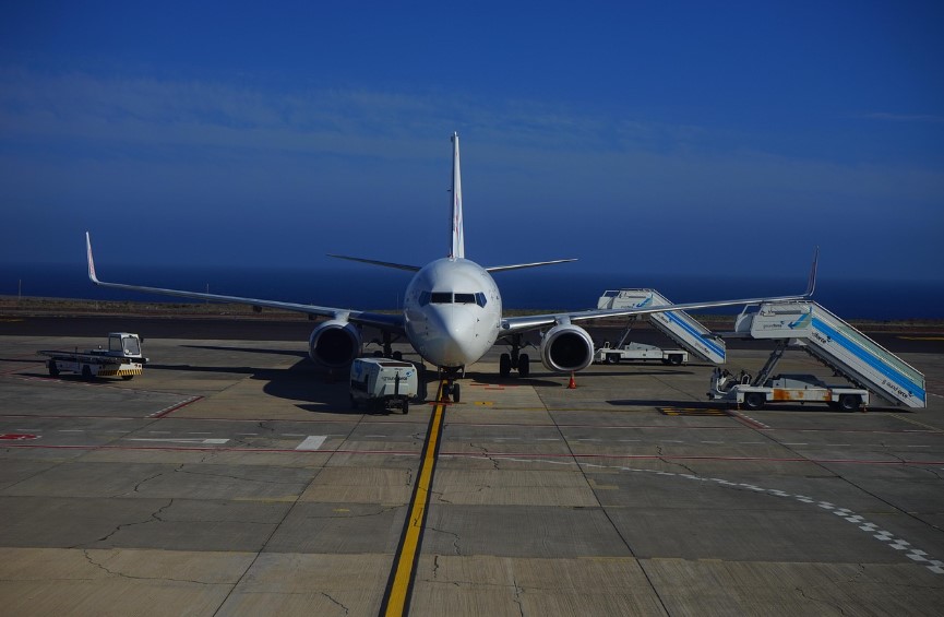 Аэропорт Усть-Каменогорска наказан за завышенные тарифы на топливо