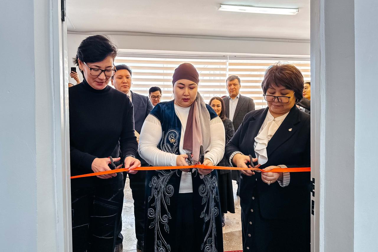 Атырау облысында Құлсары мектептерінде инклюзияны қолдау кабинеттері аналардың бастамасымен ашылды