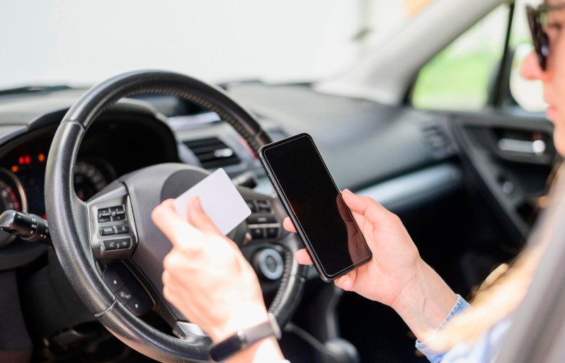 МВД опровергло слухи о досрочной замене водительских прав