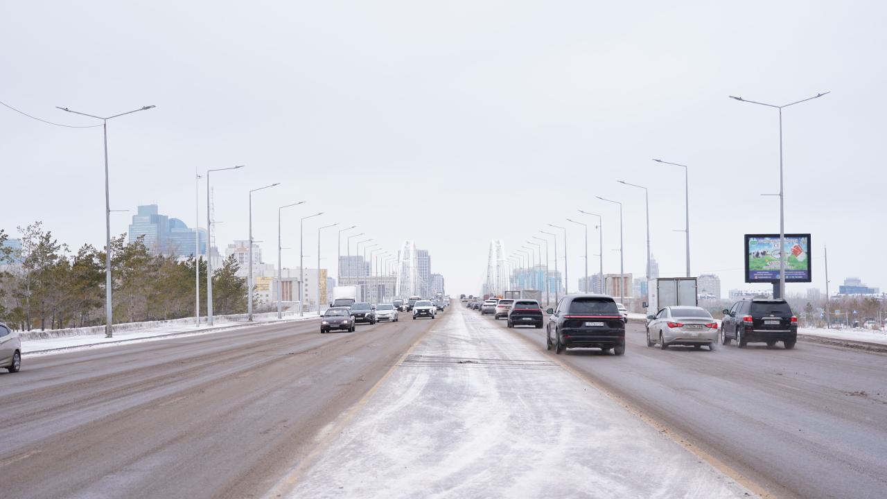 Новый стандарт: чем в Казахстане заменяют соль на дорогах
