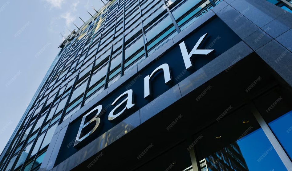 Токаев подписал Закон о банках и банковской деятельности