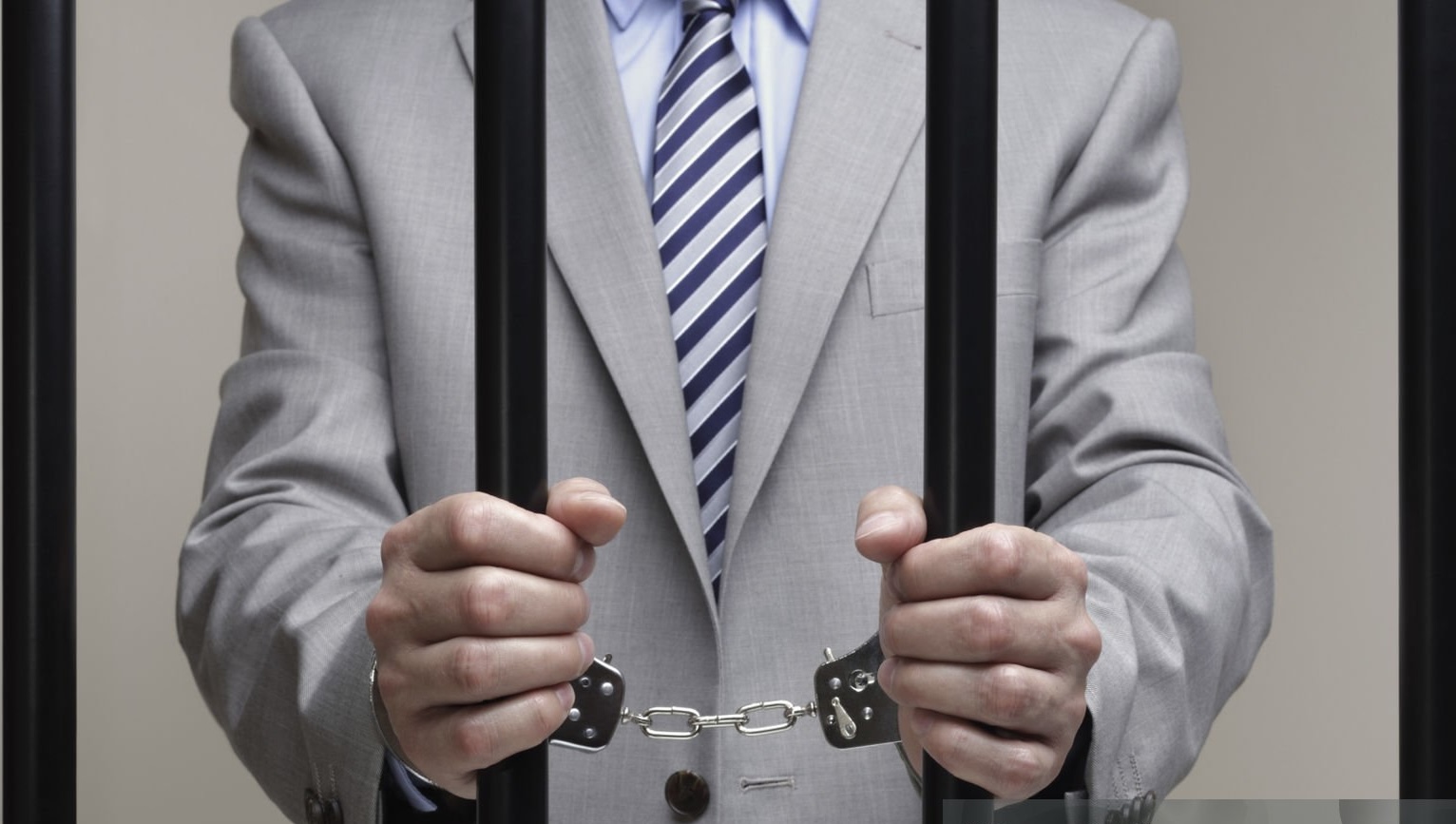 В ВКО задержаны высокопоставленные чиновники по подозрению в коррупции