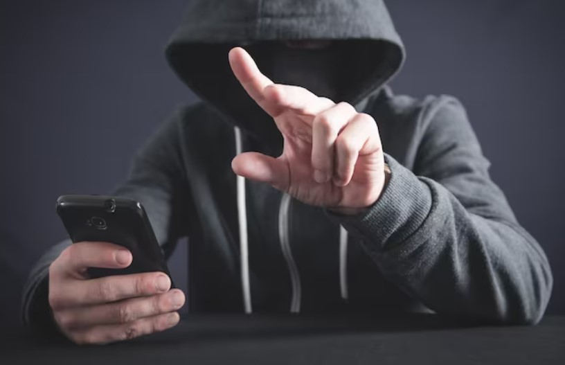 Uchet.kz и Qoldau.kz под угрозой: мошенники требуют доступ к вашим данным