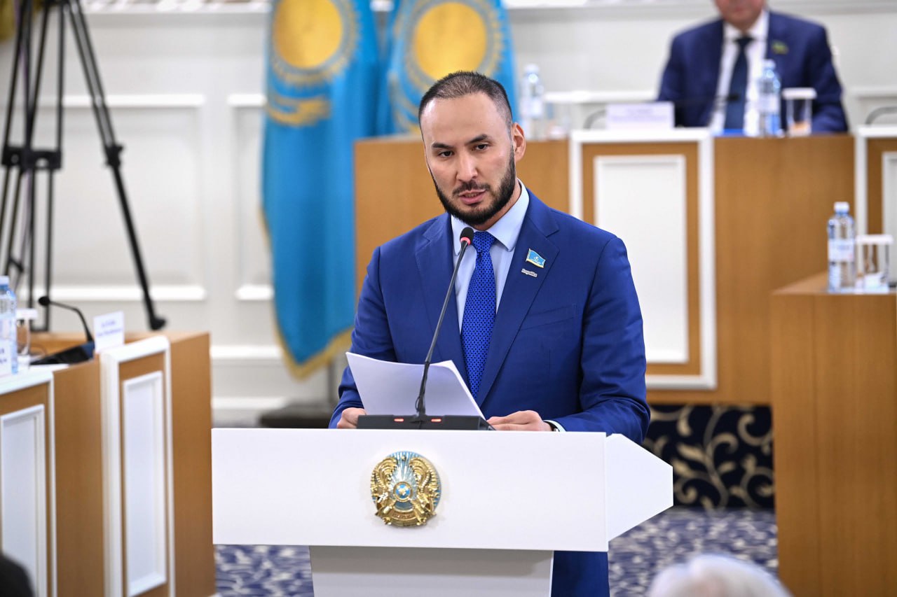 Жаңа Конституцияда теңгені ұлттық валюта ретінде бекіту ұсынылды