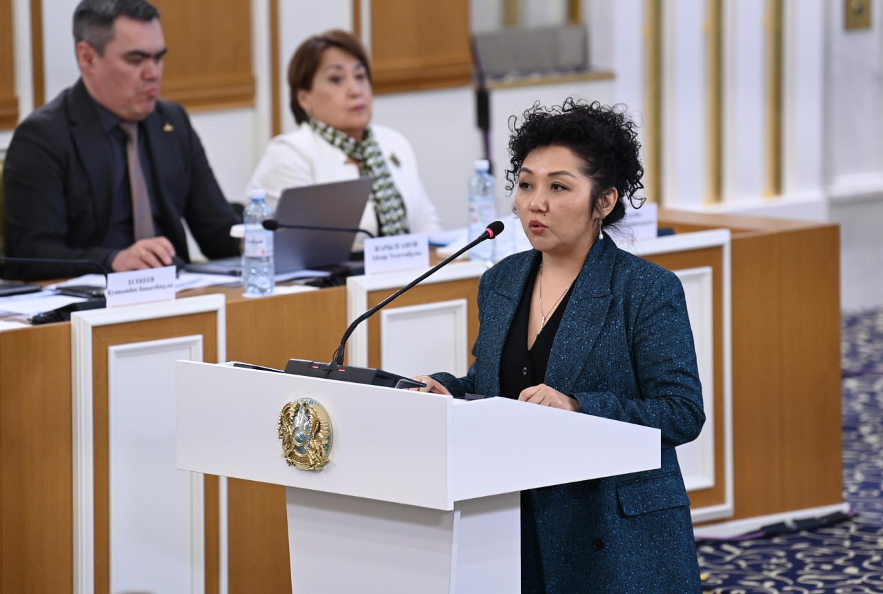 «Әділ сөз» қорының басшысы Конституцияда мемлекеттік органдар келтірген зиянды өтеу құқығын бекітуді ұсынды