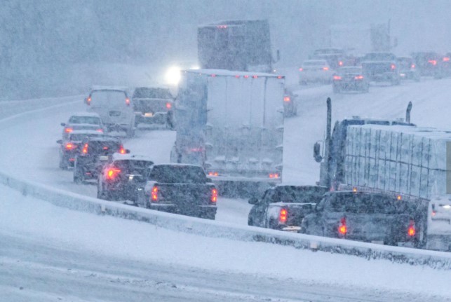 В области Абай сохраняются ограничения движения в связи с непогодой