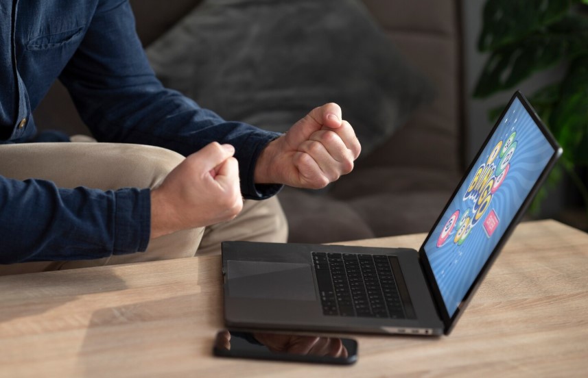 Лудомания за счёт государства: из бюджета в ЗКО украли 118 млн тенге на ставки