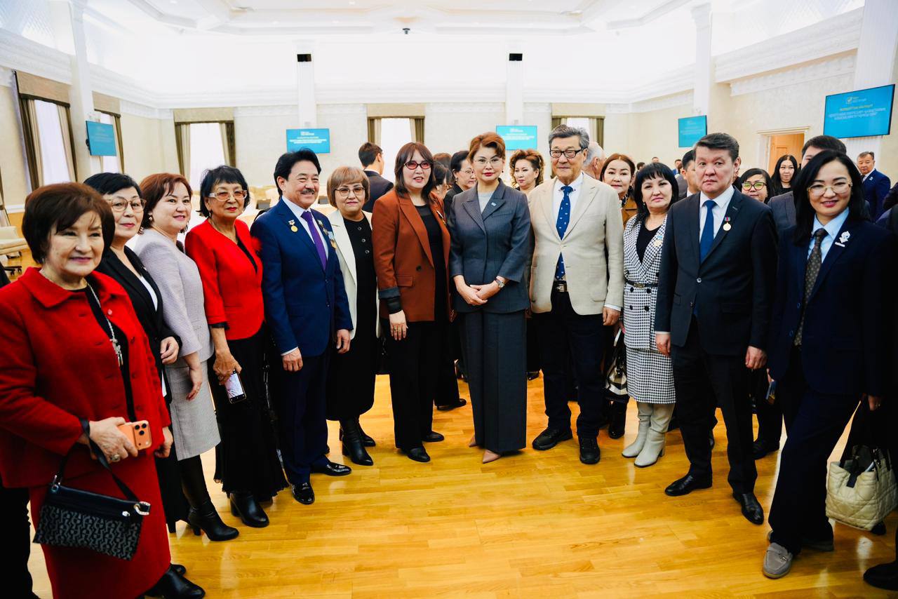 Представители интеллигенции и гражданского общества ЗКО поддержали проект новой Конституции