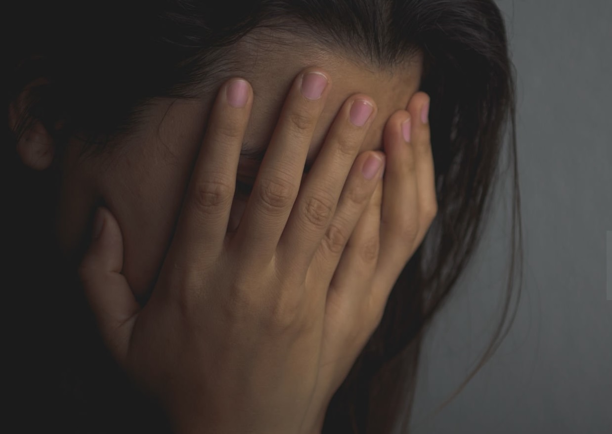 Жителя Павлодара приговорили к 16 годам лишения свободы за изнасилование несовершеннолетней