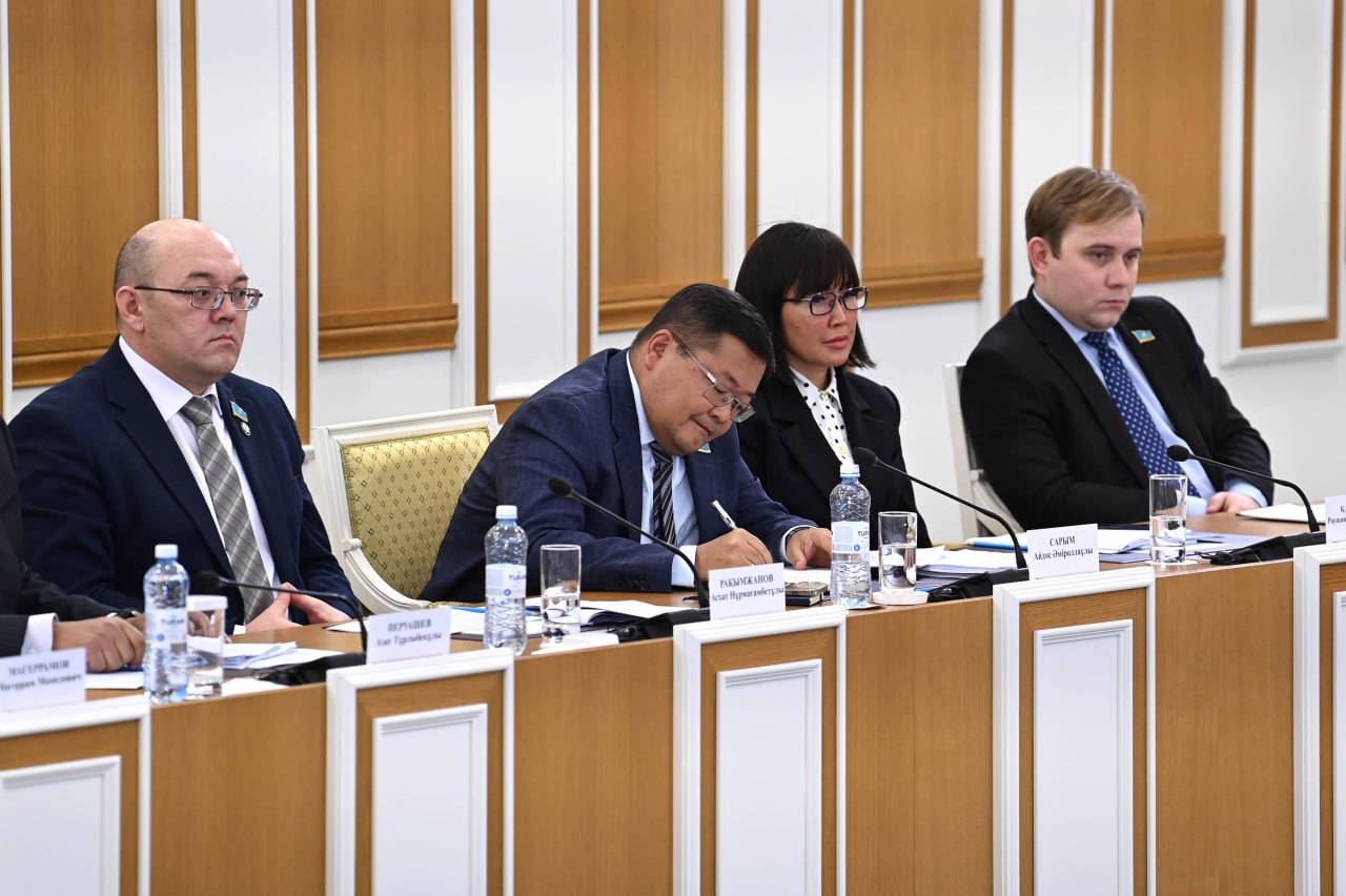 Депутат Мажилиса Никита Шаталов обратился к молодежи Казахстана