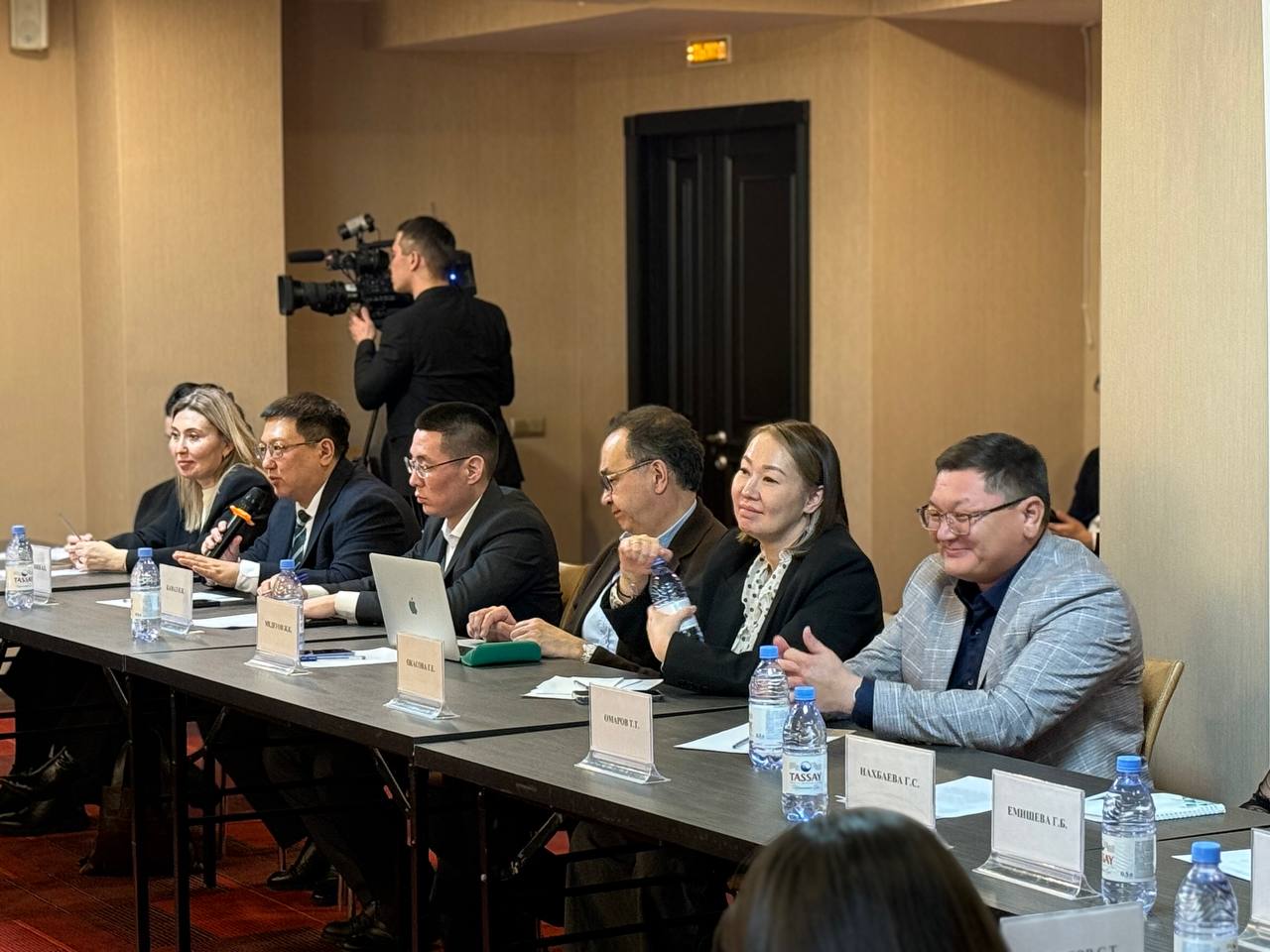 Конституция-2026: жаңа саяси жағдайларда партияларды қандай сын-қатерлер күтіп тұр