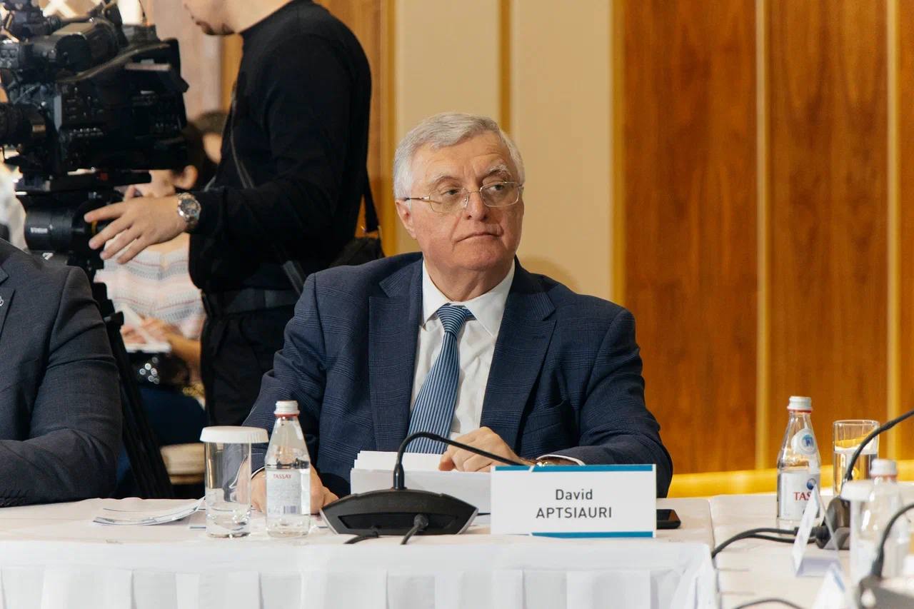 Қазақстан конституциялық референдумдар өткізу бойынша жаһандық үрдістерді ұстанады – грузиялық дипломат