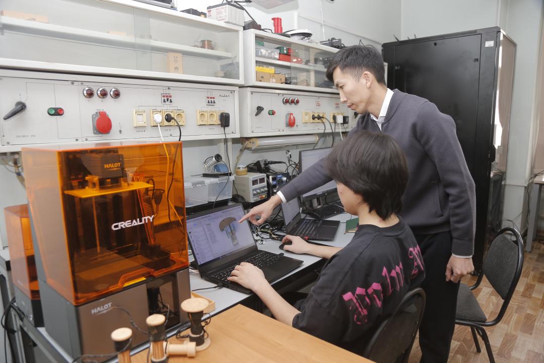 Казахстанские ученые создают устройство для преобразования вибраций в электричество