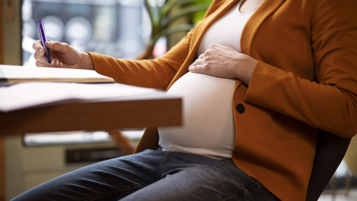 Обещала пособия, получила тюрьму: в Актау осудили мошенницу за фиктивное трудоустройство беременных