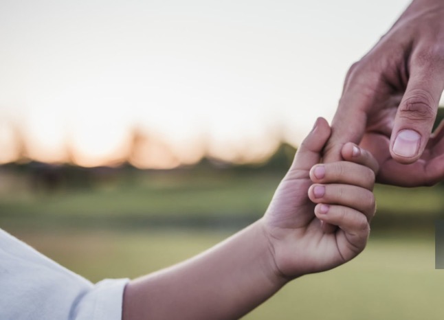 Полицейский на лошади нашёл пропавшего 3-летнего ребёнка в области Абай