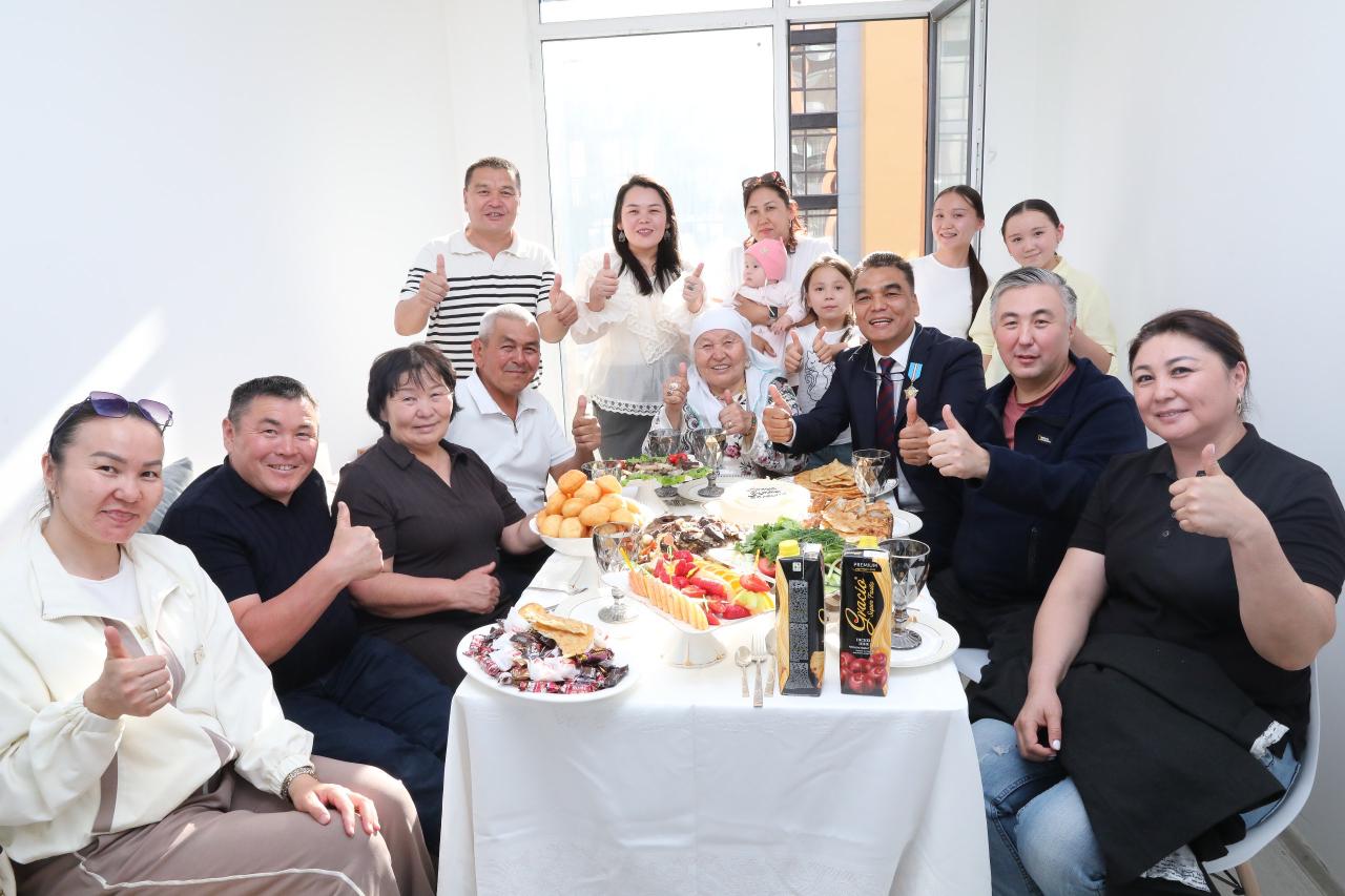 Президент табыстаған пәтерлерге жас ғалымдар қоныстанды