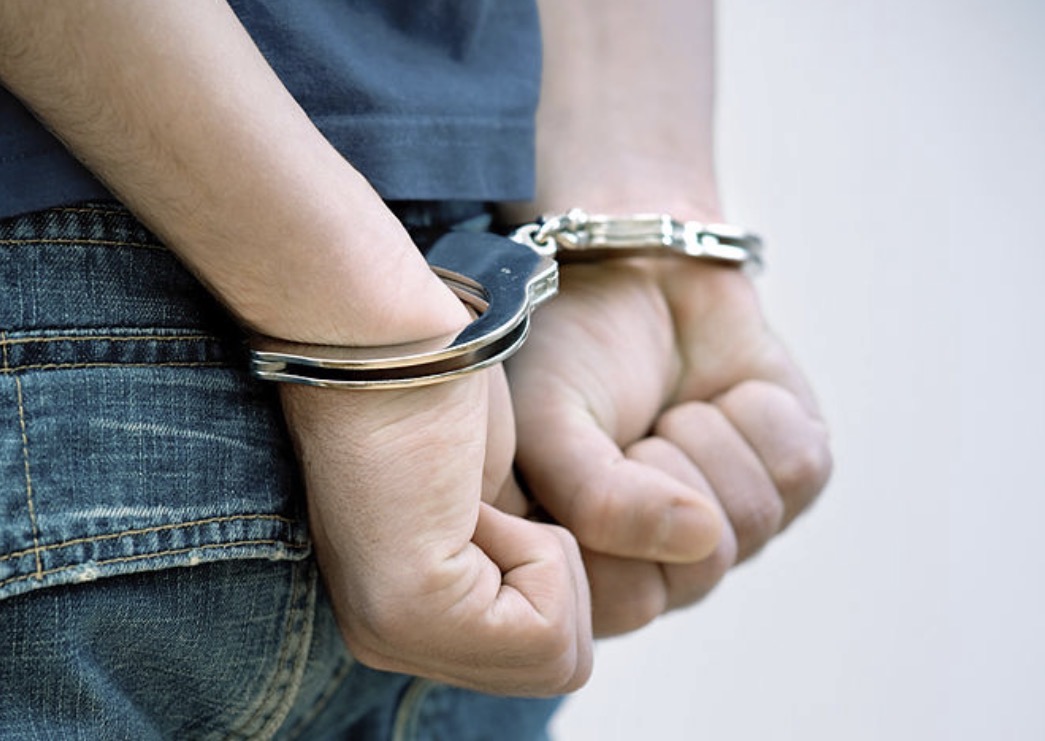 Скрывался более 10 лет: подозреваемого в миллионном мошенничестве выдали Казахстану из Германии