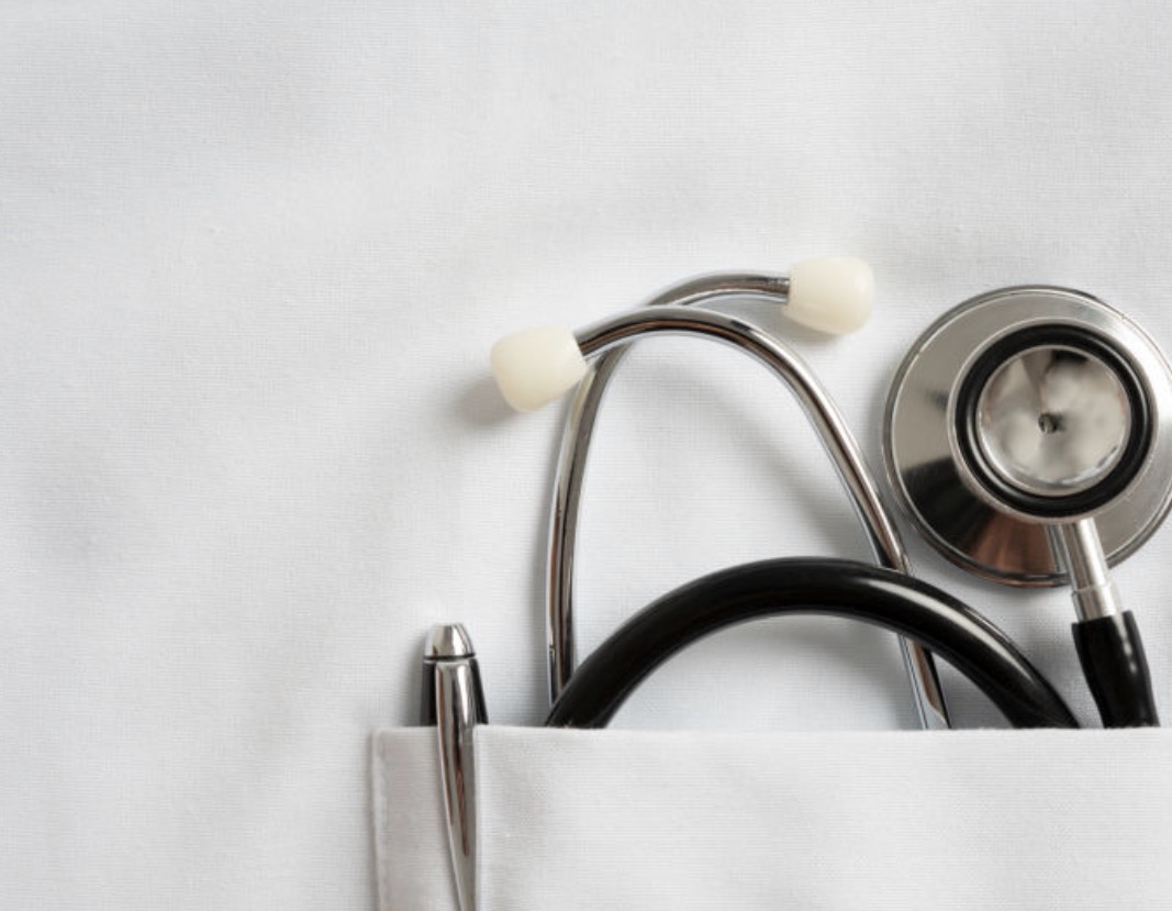 Фиктивная медицина: в Павлодаре «лечили» умерших и списывали миллионы