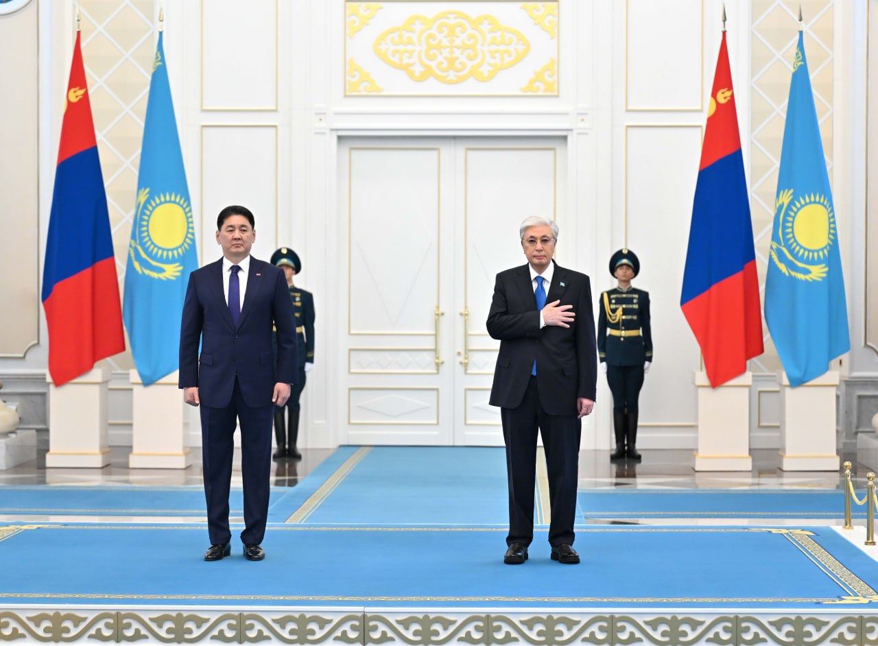 В Акорде состоялась торжественная встреча Президента Монголии