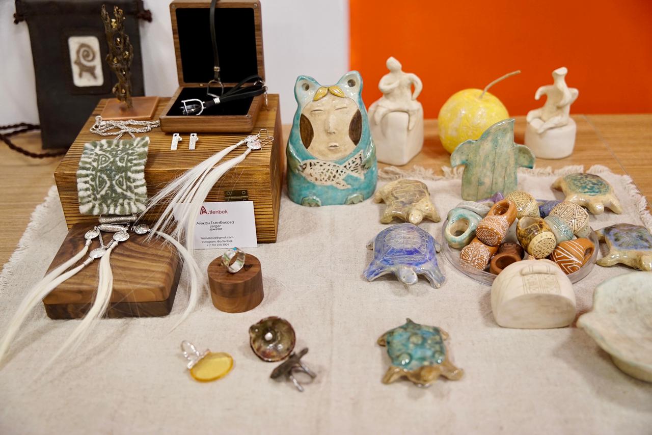 Мәдениеттер диалогы: Алматыда халықаралық қолөнер ретриті өтті