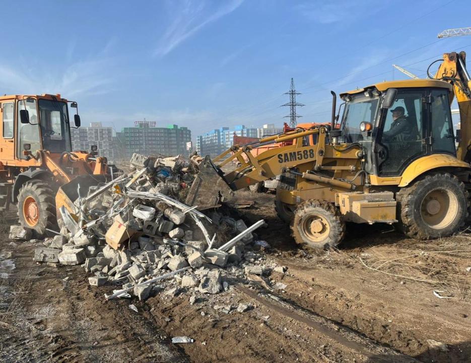 Под Алматы разгорается скандал из-за мусорных свалок на частных землях