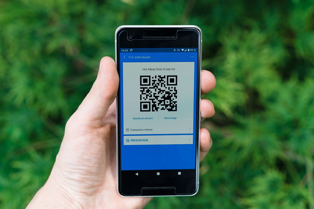 Казахстанцев предупредили о новой схеме мошенников с QR-кодами