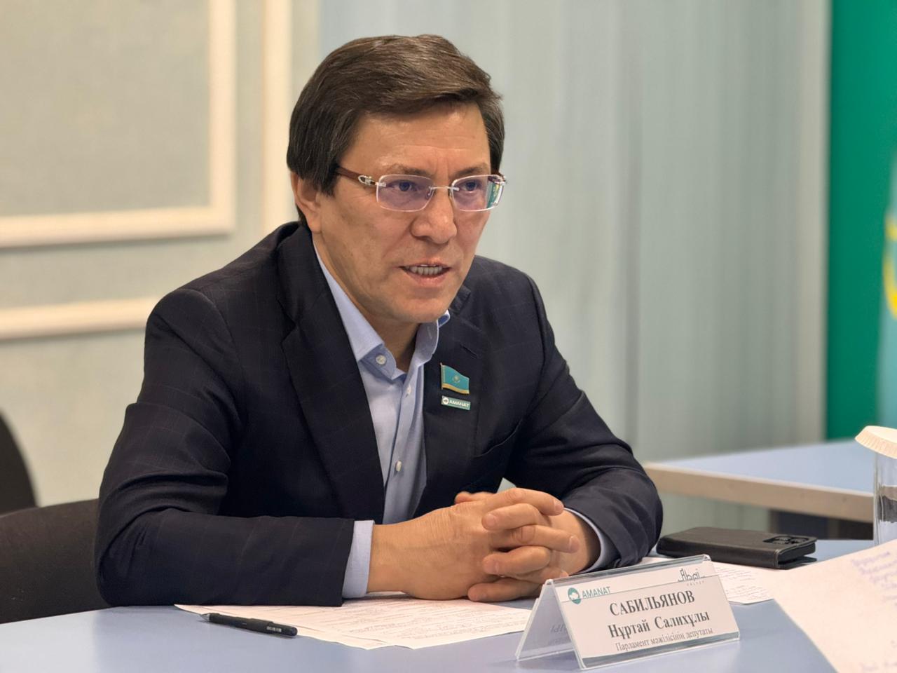 "Менің рекордымды ешкім жаңарта алмайды": Нұртай Сабильянов депутаттық қызметі туралы