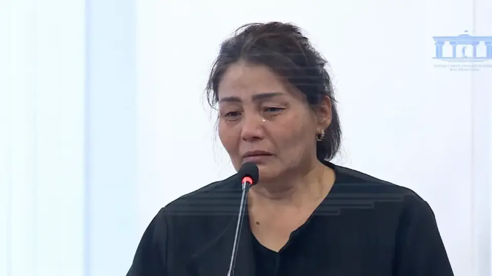«Она обещала снова позвонить»: мать погибшей Улданы Мырзуан не сдержала слез в суде