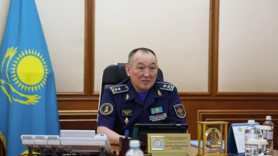 Президент Қорғаныс министрі Дәурен Қосановты қызметінен босатты