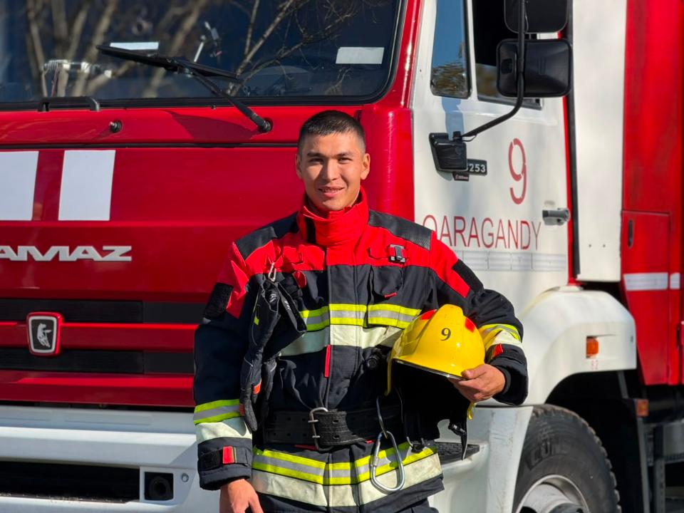 Батылдық пен жауапкершілік: Қарағандылық өрт сөндірушінің өмір жолы