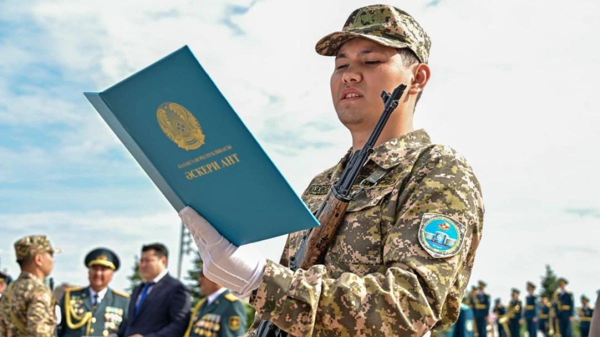 Қазақстанда әскери анттың мәтіні өзгереді – Ринат Зайыт